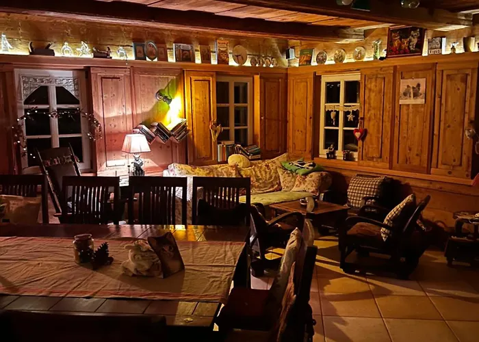 Schwarzer Kater شقة غروسشوناو