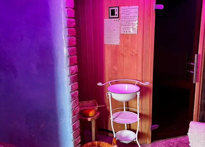 Schwarzer Kater شقة