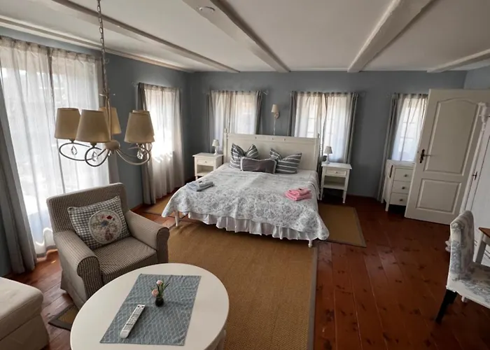 Schwarzer Kater غروسشوناو